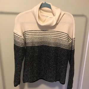 ATHLETA SWEATER